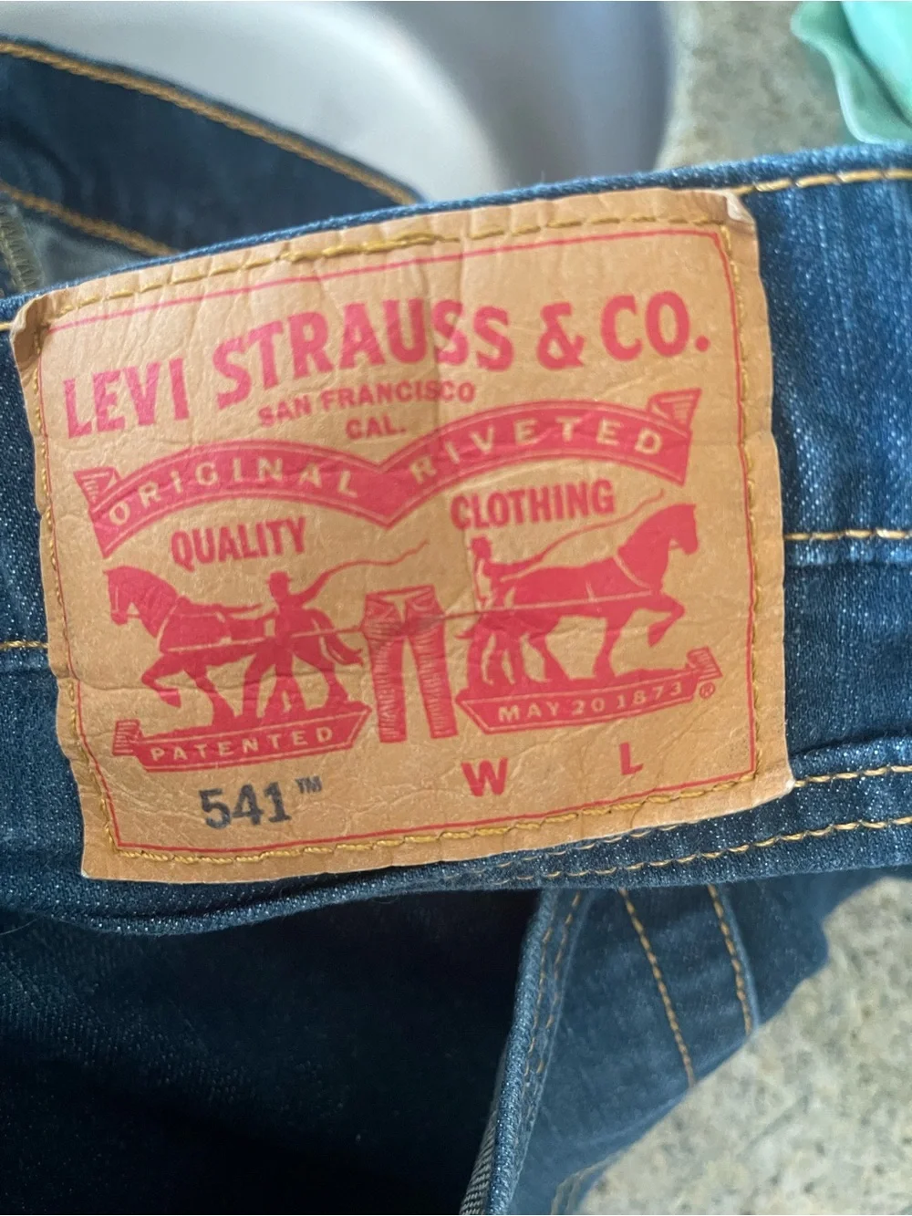 Levi's Men’s Relaxed Fit Dark Blue Jeans 46 x 30